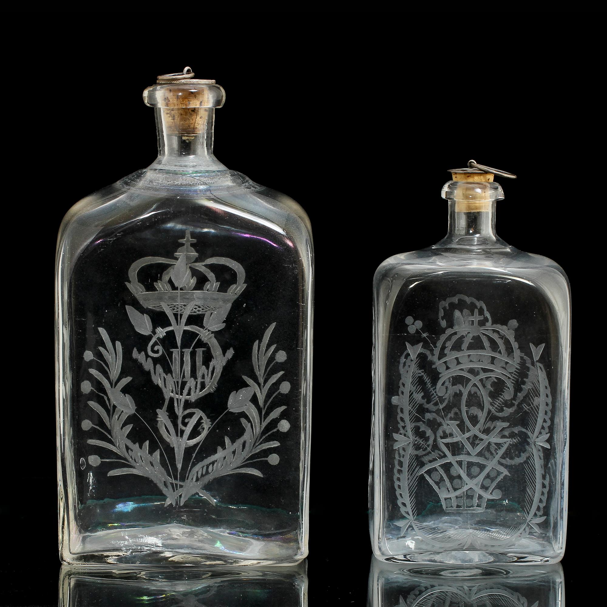 FLASKOR, 2 st, glas, 1800/1900-tal.