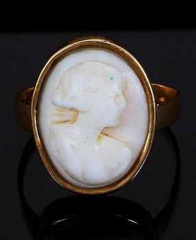 DAMARMBANDSUR SAMT RING, guld 18k.