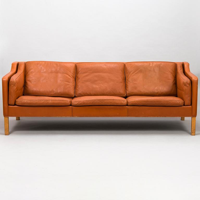 BØRGE MOGENSEN, a 1960's Danish sofa, model 2213, Federica Stolefabrik.