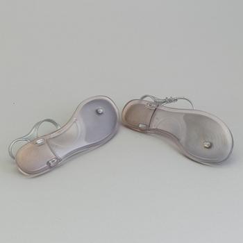 A pair of sandals by Chanel, size 41.