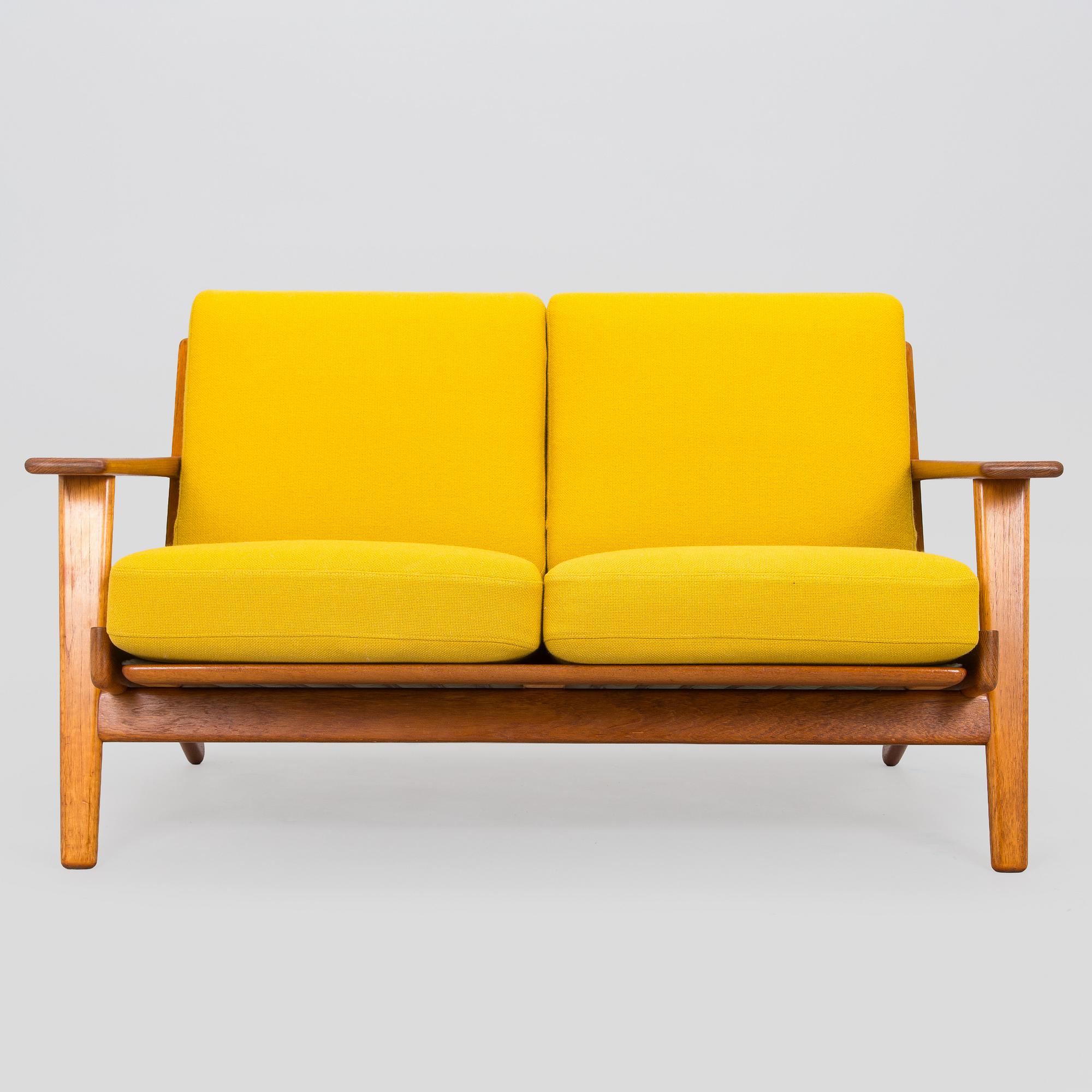 Hans J. Wegner, a 'GE 290' sofa for Getama, Gested, Denmark.