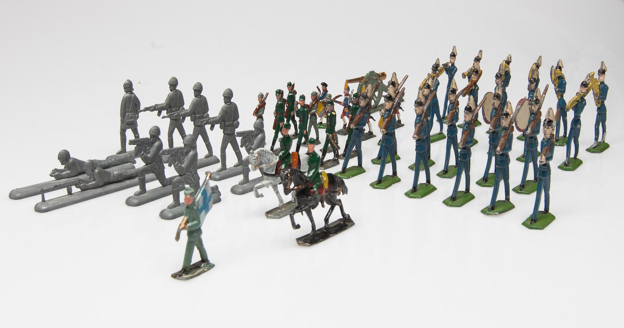 TENNSOLDATER, ca 30 st, 1900-talets mitt.