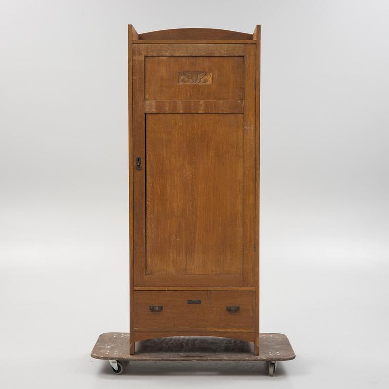 Klädskåp, 1920-tal.