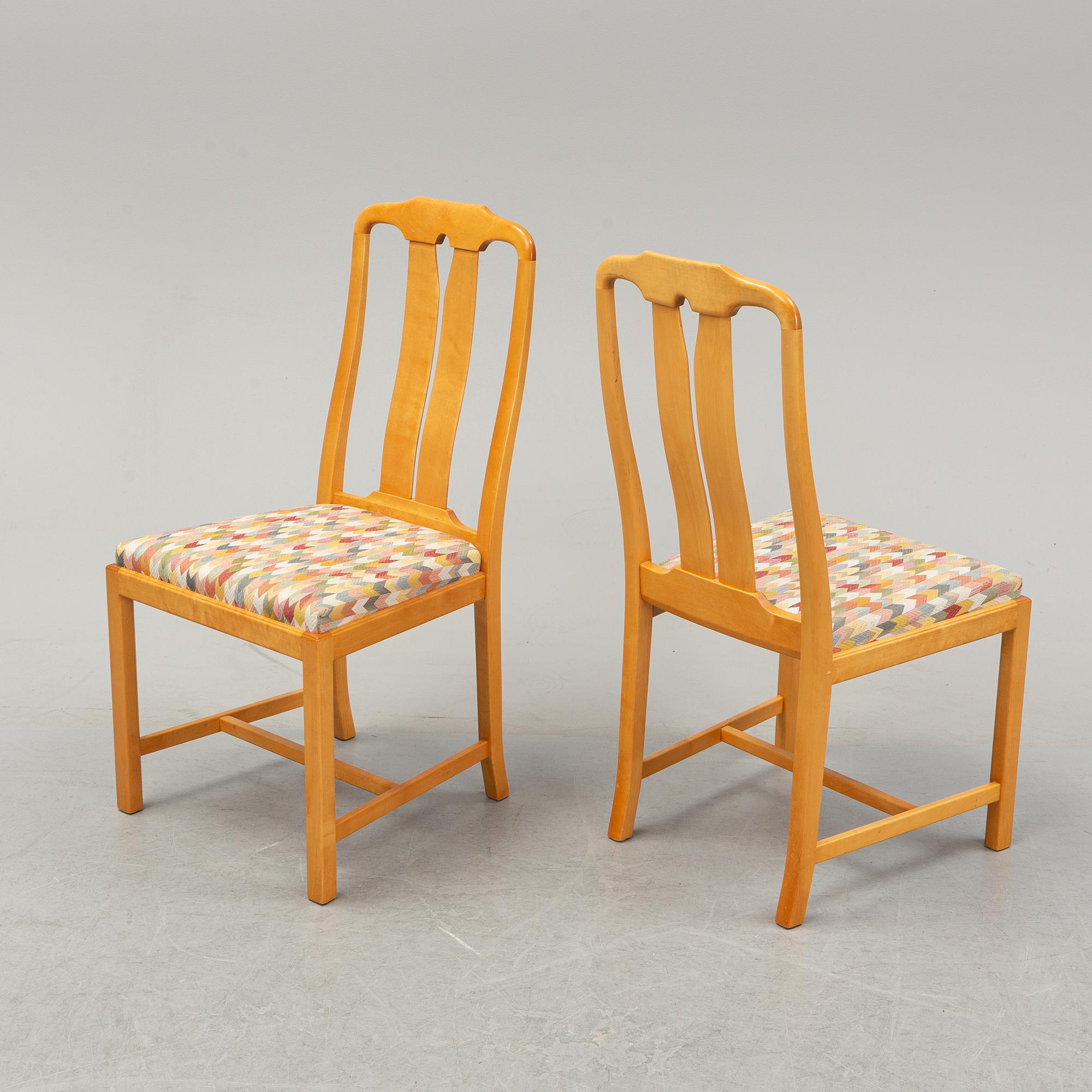 A Carl Malmsten 9-peice "Ambassaör" birch dining suite. Åfors Möbelfabrik.