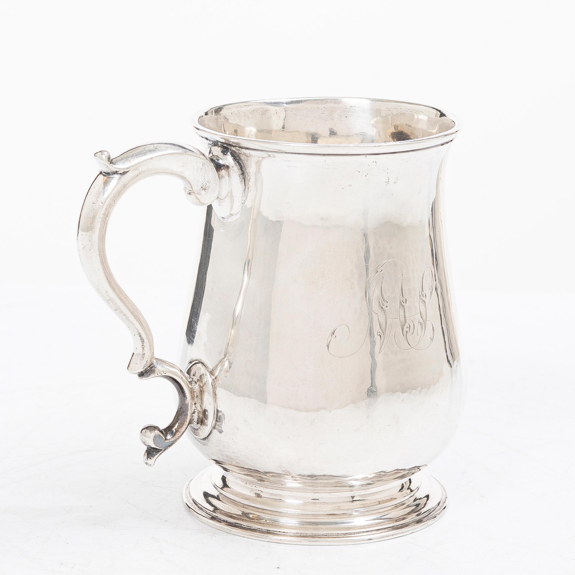 William & Robert Peaston, mugg, silver, England, London 1762.