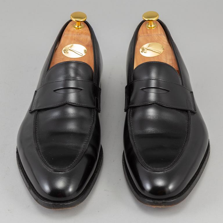 CROCKET & JONES, a pair of 'Crawford black calf leather sole' shoes, England, size 45 (10,5).