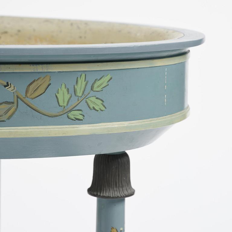 Carl Malmsten, a Swedish Grace flower table, cabinetmaker Albin Johansson, Stockholm, for Villa Kvikkjokk, 1927.