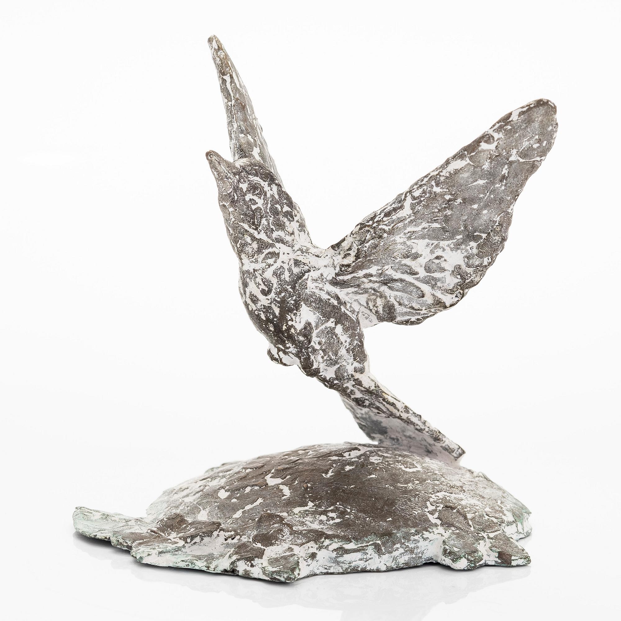 Pirkko Nukari, "Willow warbler leaving".