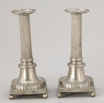 LJUSSTAKAR, ett par, gustavianska, Hans Wiksten Västerås, verksam 1782-1810.