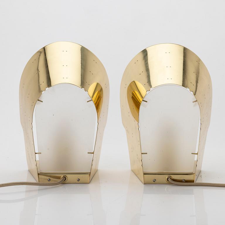 Paavo Tynell, Wall lights, a pair, model "9464", Gubi, 2000s.