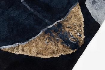 Denise Grünstein, a hand tufted 'Halo' carpet, c. 290 x 274 cm,  Ferreira de Sá, Portugal.