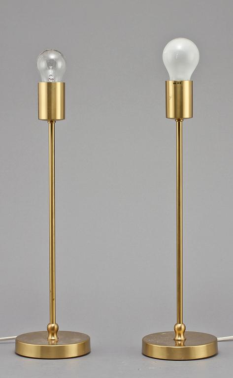 BORDSLAMPOR, ett par, "2332", Josef Frank, Svenskt Tenn, 1900-talets andra hälft.