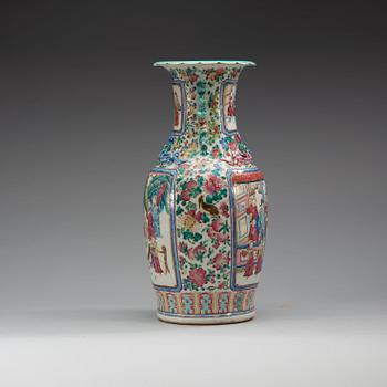 A famille rose Canton vase, Qing dynasty, 19th Century.