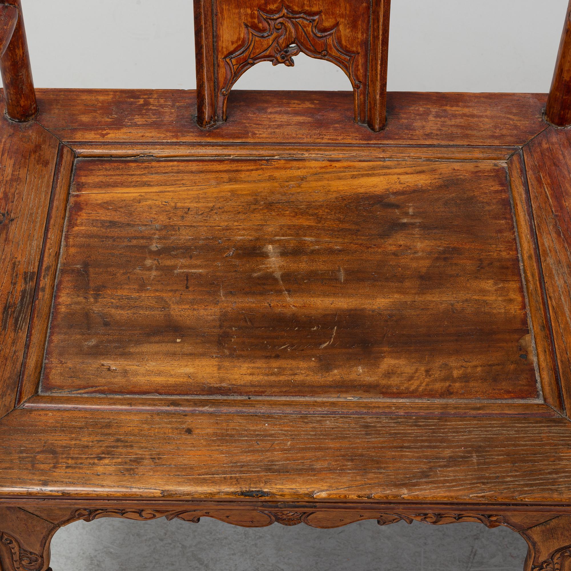 A pair of chinese armchairs, 20th century.