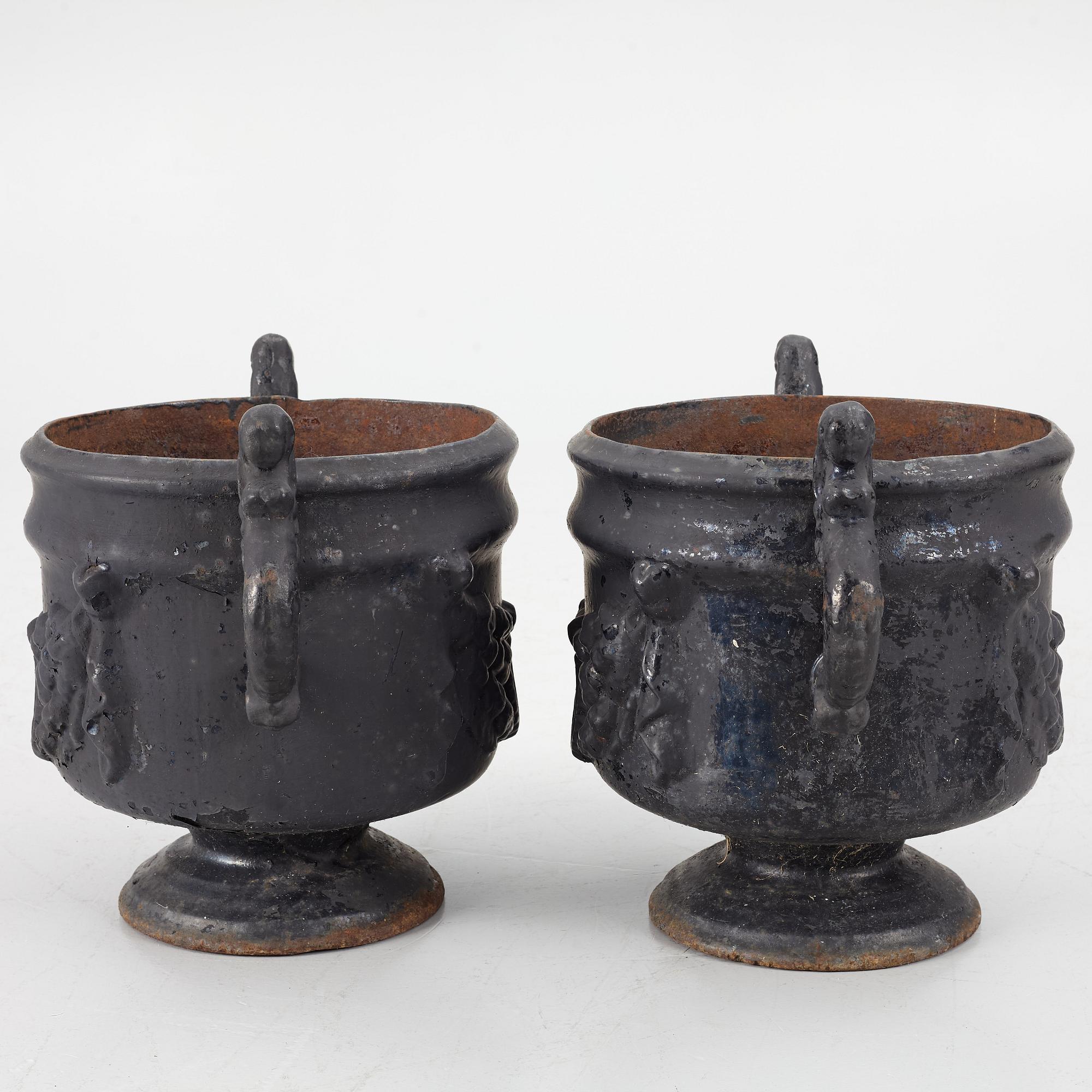 A pair of garden urns, Stavsjö Bruk, 20th century.