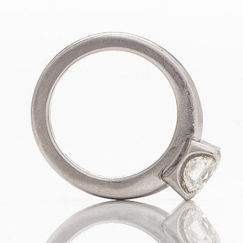 A platinum ring, set with a brilliant-cut diamond approximately 2.02 ct. With certificate.