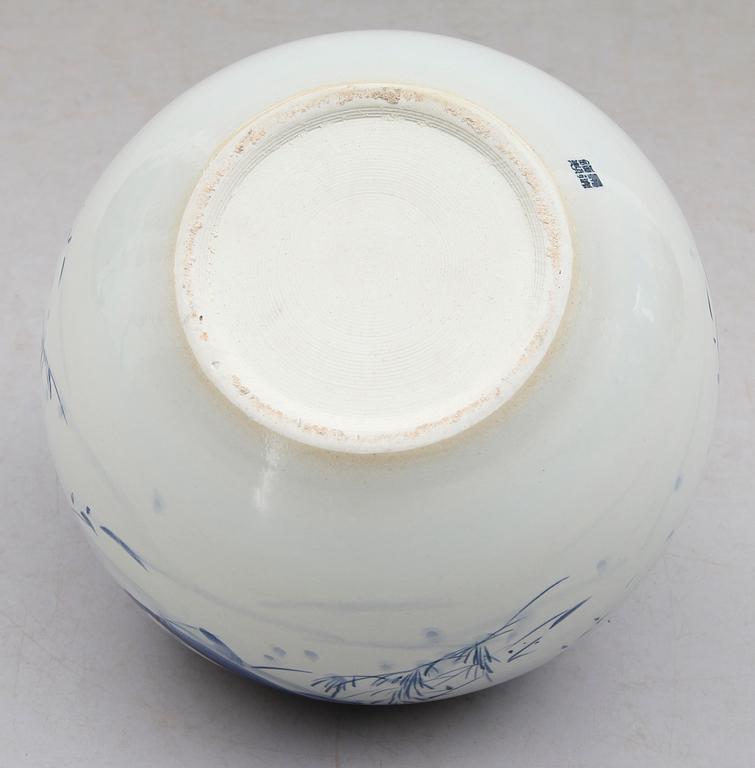 VAS, porslin, Kina, 1900-/2000-tal.