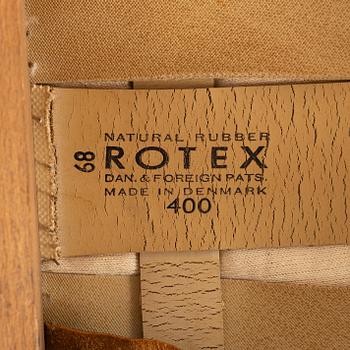 Fåtölj med fotpall, 1900-talets andra hälft, Danmark.