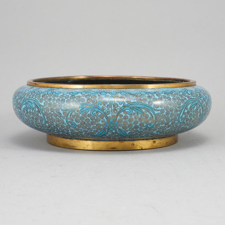 A cloissnné censer, Qing dynasty, circa 1900.