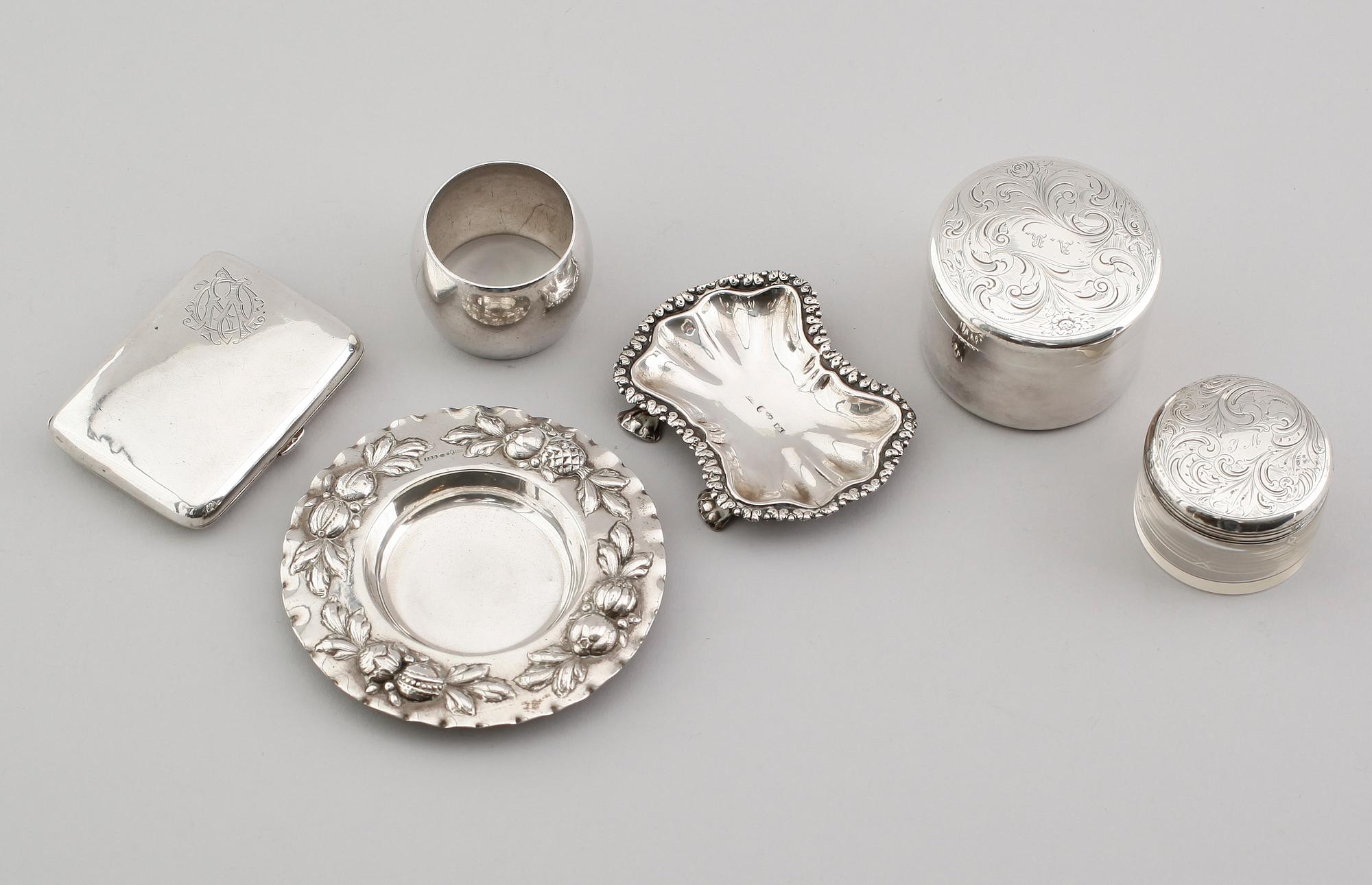 SAMLING SILVERFÖREMÅL, 6 delar, 1800-/1900-tal. Vikt ca 286 gram.