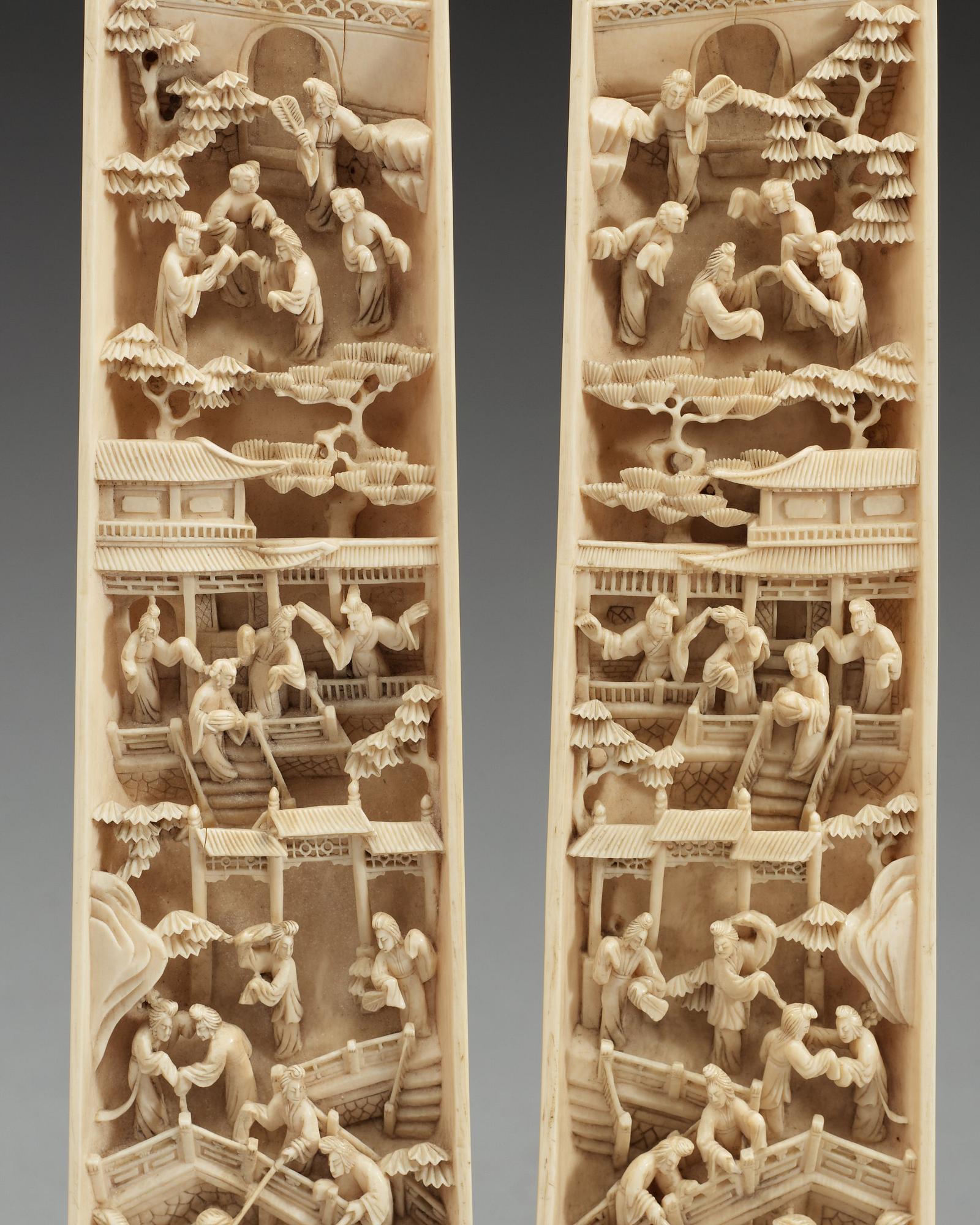 A pair of ivory wrist rests, Qing dynasty (1644-1912).
