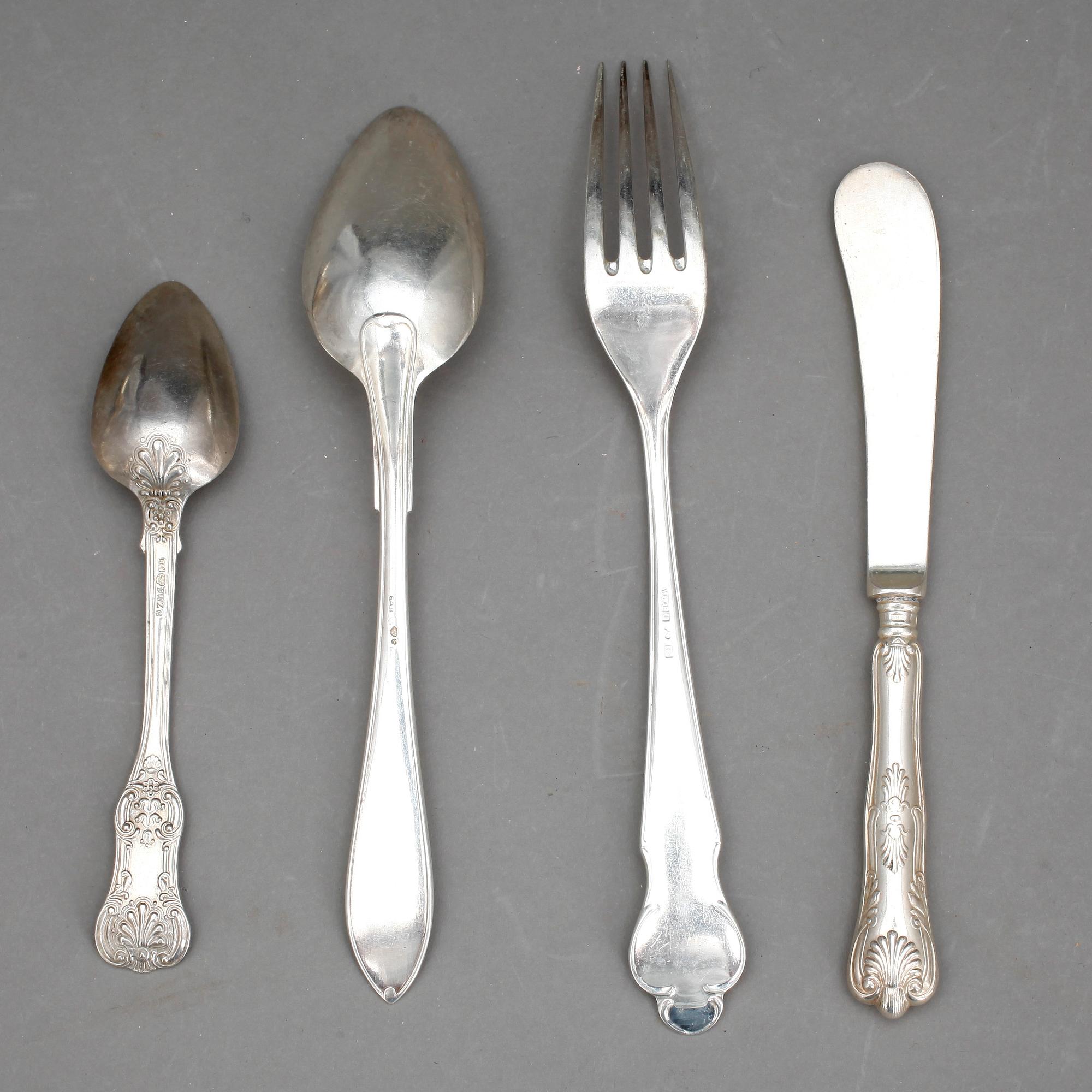 PARTI BESTICK, 27 delar, silver, vikt ca 960 gram. Bl a GAB, Stockholm 1917.