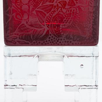 Markku Salo, glasskulptur, sign. Markku Salo/TT Nuutajärvi 1989.