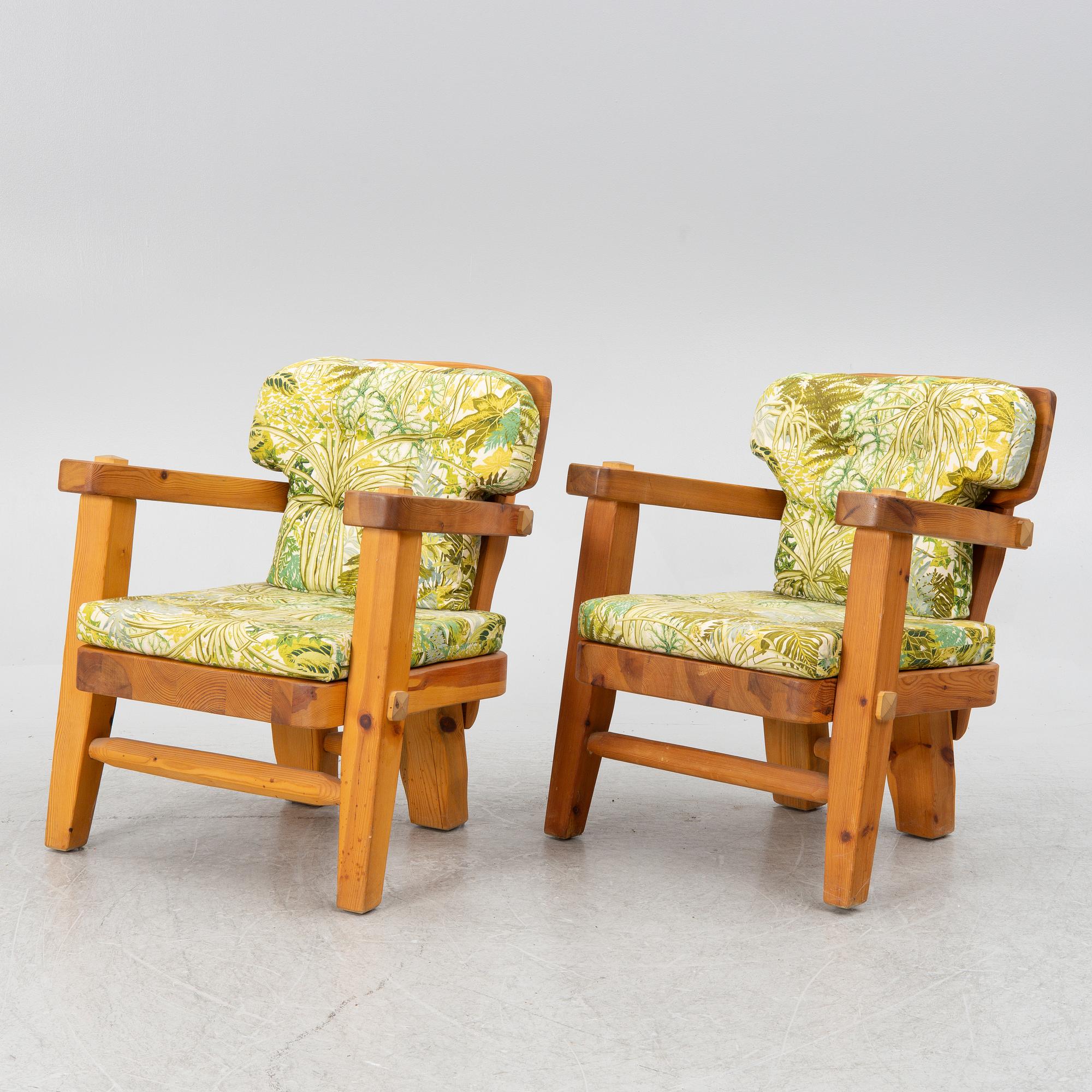 Stig Sandqvist, armchairs, a pair, Vemdalia/Sandqvists. Second half of the 20th century.