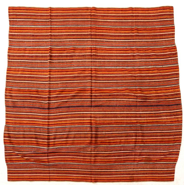 Matta/vävnad  Jajim kelim old ca 215x213 cm.