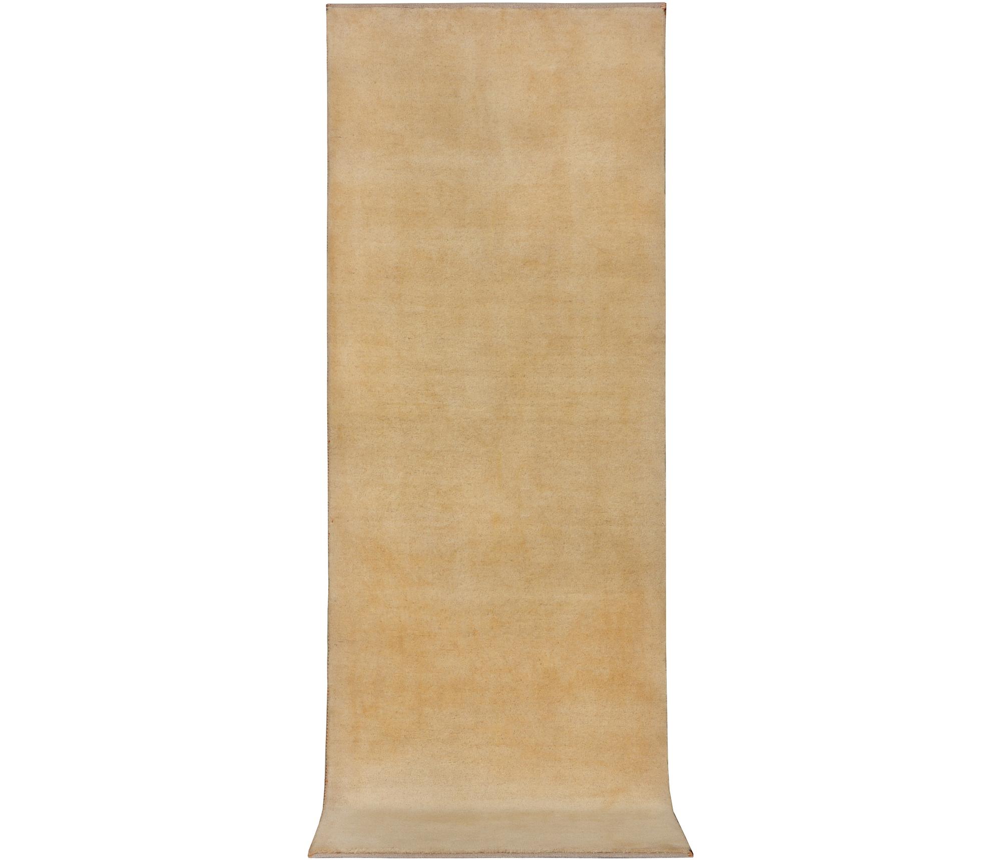 A Jalameh runner, c. 247 x 83 cm.