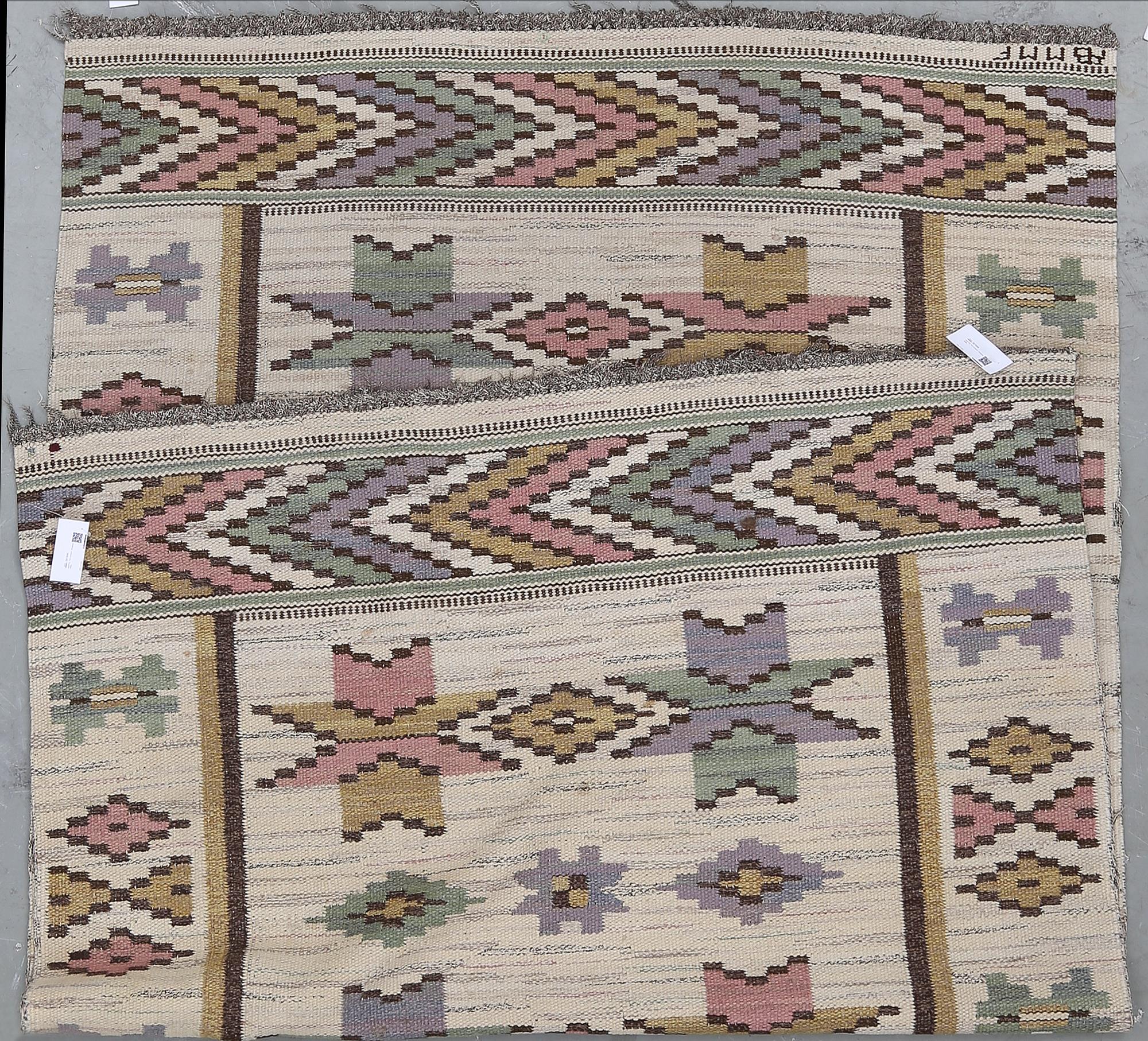 MATTA. "Vit botten". Rölakan. Signerad AB MMF. Ca  246x155 cm.