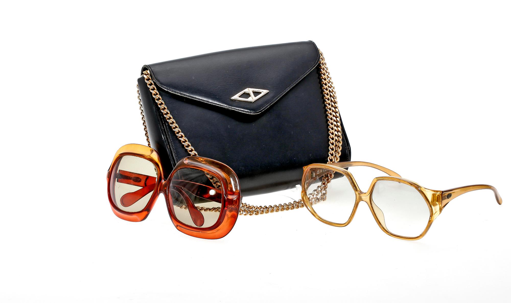 CHRISTIAN DIOR, solglasögon, 2 st, 1970/80-tal samt cocktailväska.