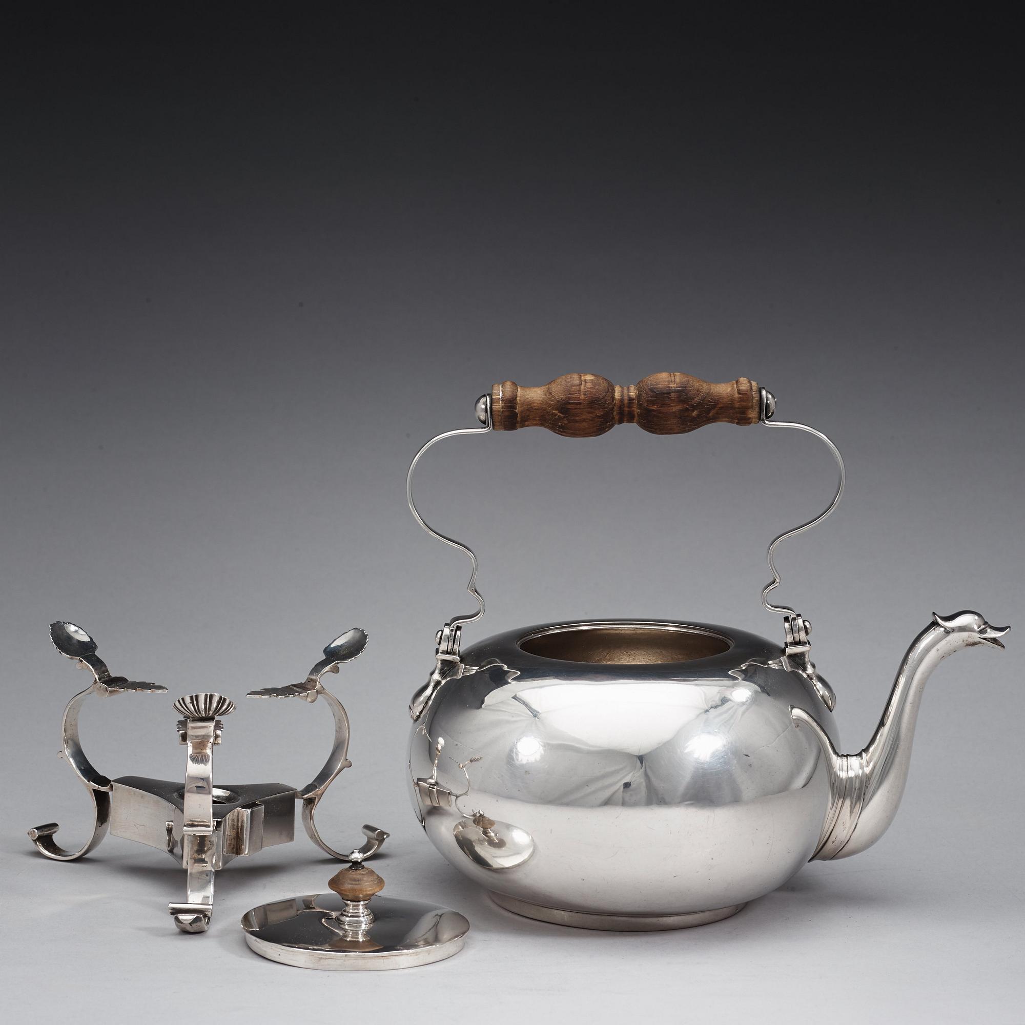A Baltic 18th century silver tea-pot and stand, marks of Andreas Gabriel Berg, Dorpat (1735-1764).