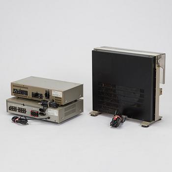 Vinylspelare, modell LT-5V, samt förstärkare och tuner, Mitsubishi, 1980-tal.