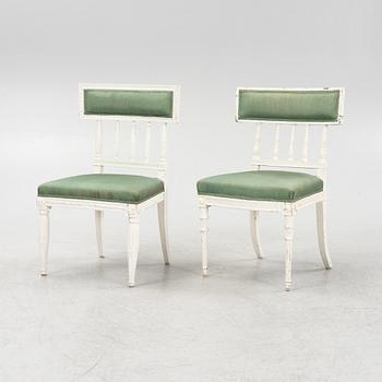 Two similar late Gustavian chairs, around the year 1800.