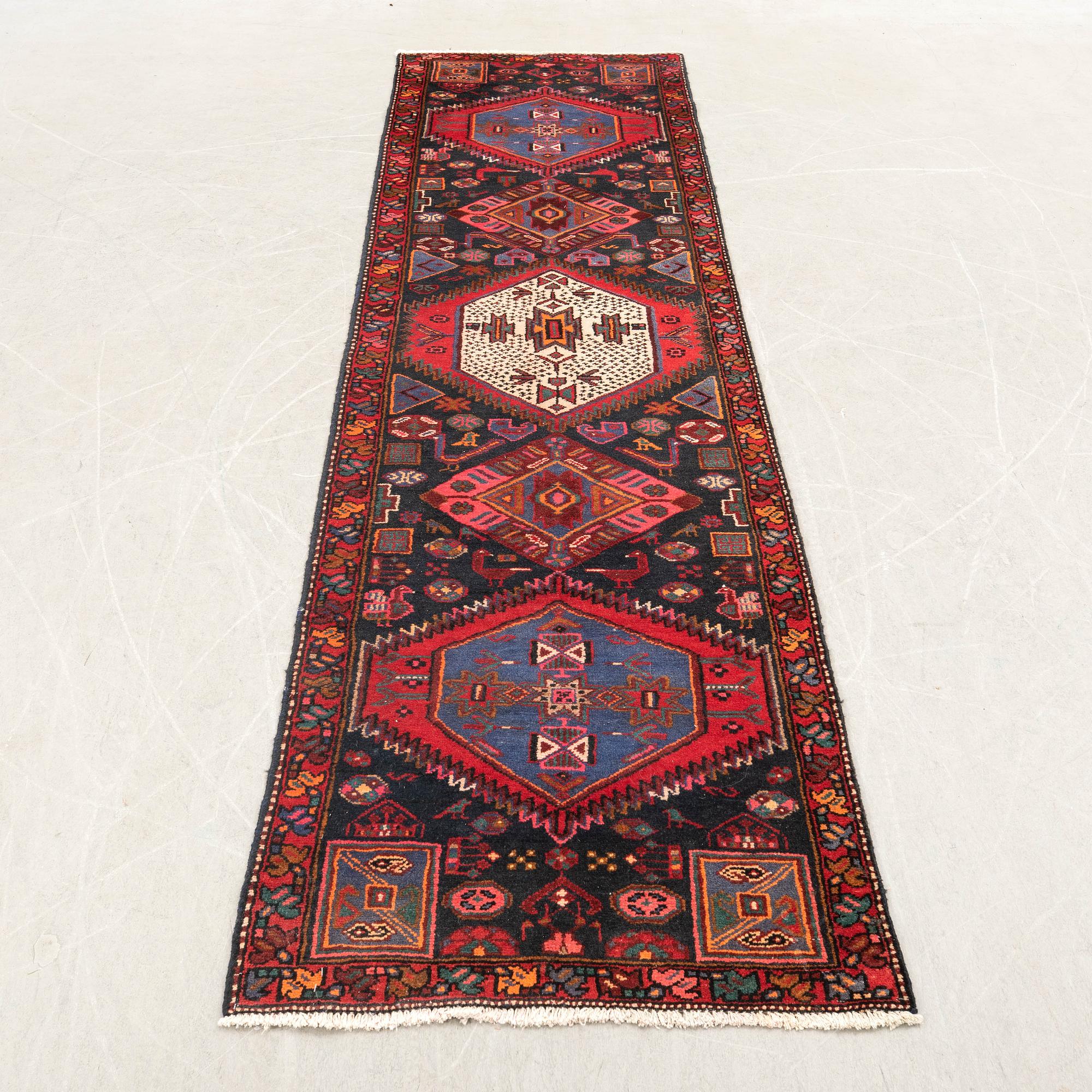 Gallerimatta, Zanjan, 290 x 78 cm.