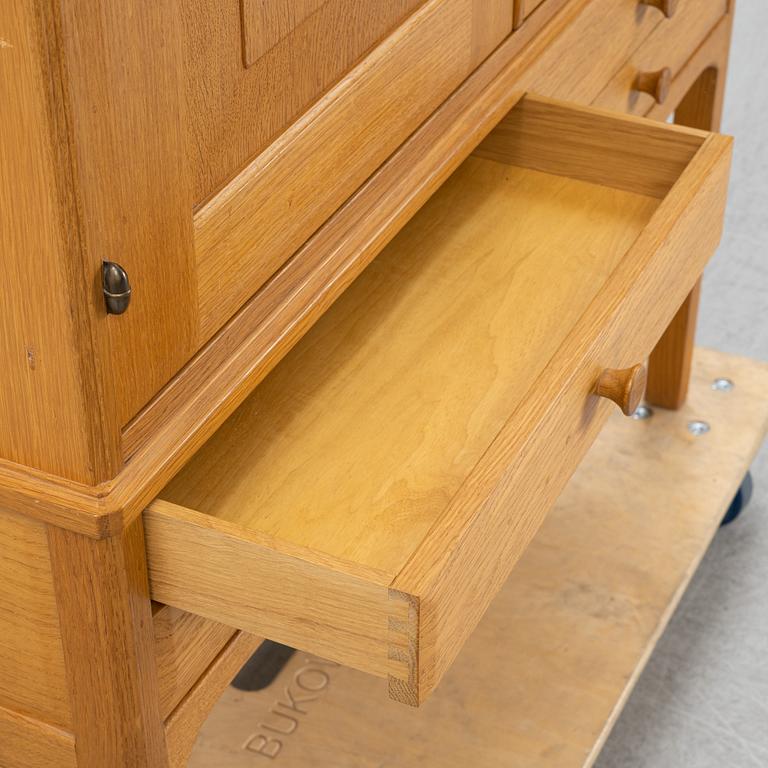 Carl Malmsten, skåp, "Oktober".