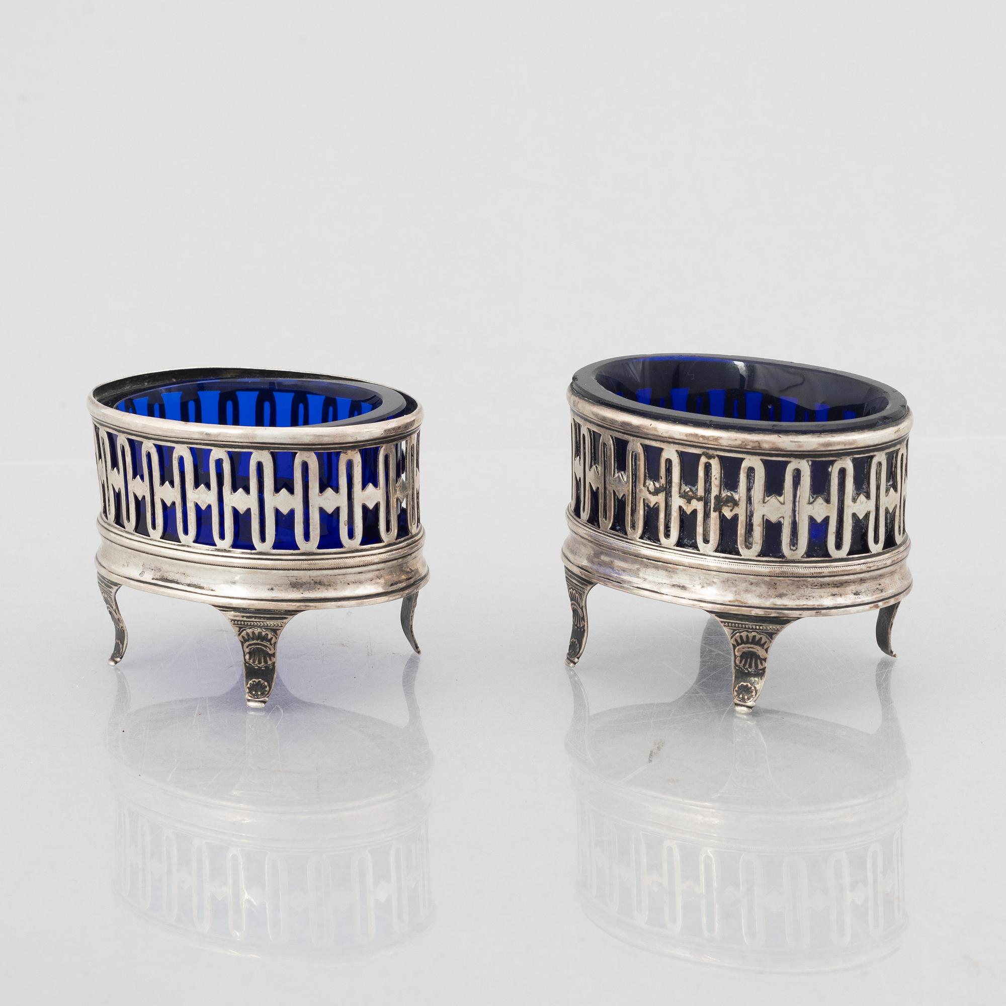 Gustav Hamnqvist, saltkar, ett par, silver och glas, Åmål 1810.