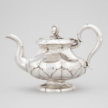 A silver teapot, Moscow 1864.