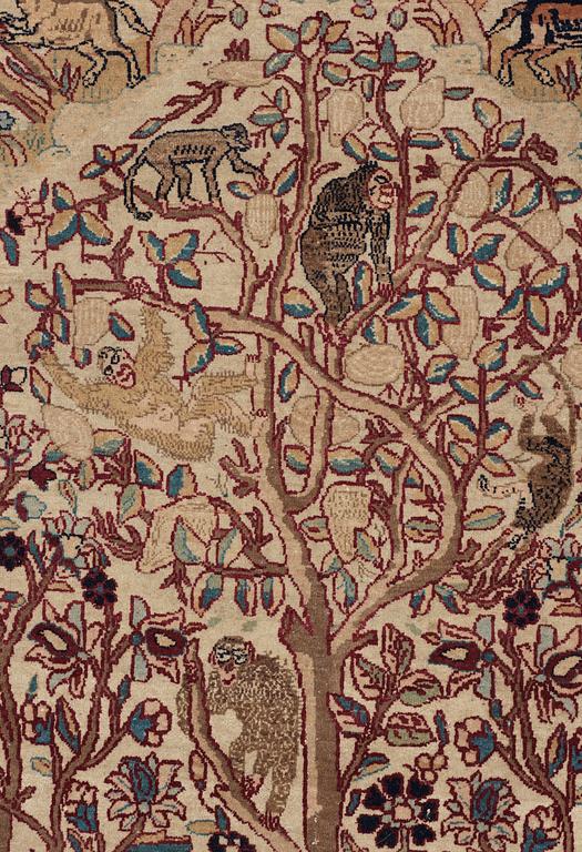 SEMI-ANTIQUE TEHERAN FIGURAL. 218,5 x 137,5 cm.