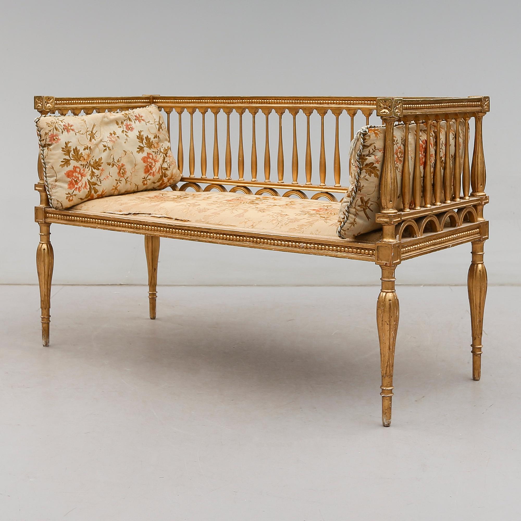 SOFFA, 1900-talets första hälft.