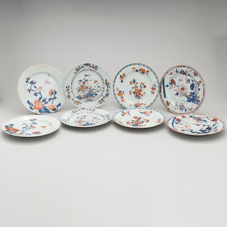 Chinese 18th-Century porcelain dishes, four pairs of dishes and two single soup bowls.