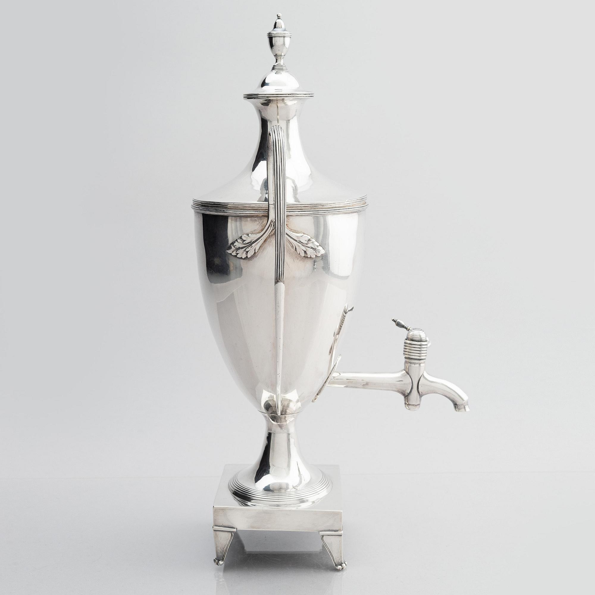 Tekök, silver, London 1788.