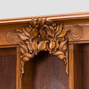 Bokhyllor, 2 st, jugend, Sverige kring år 1900.