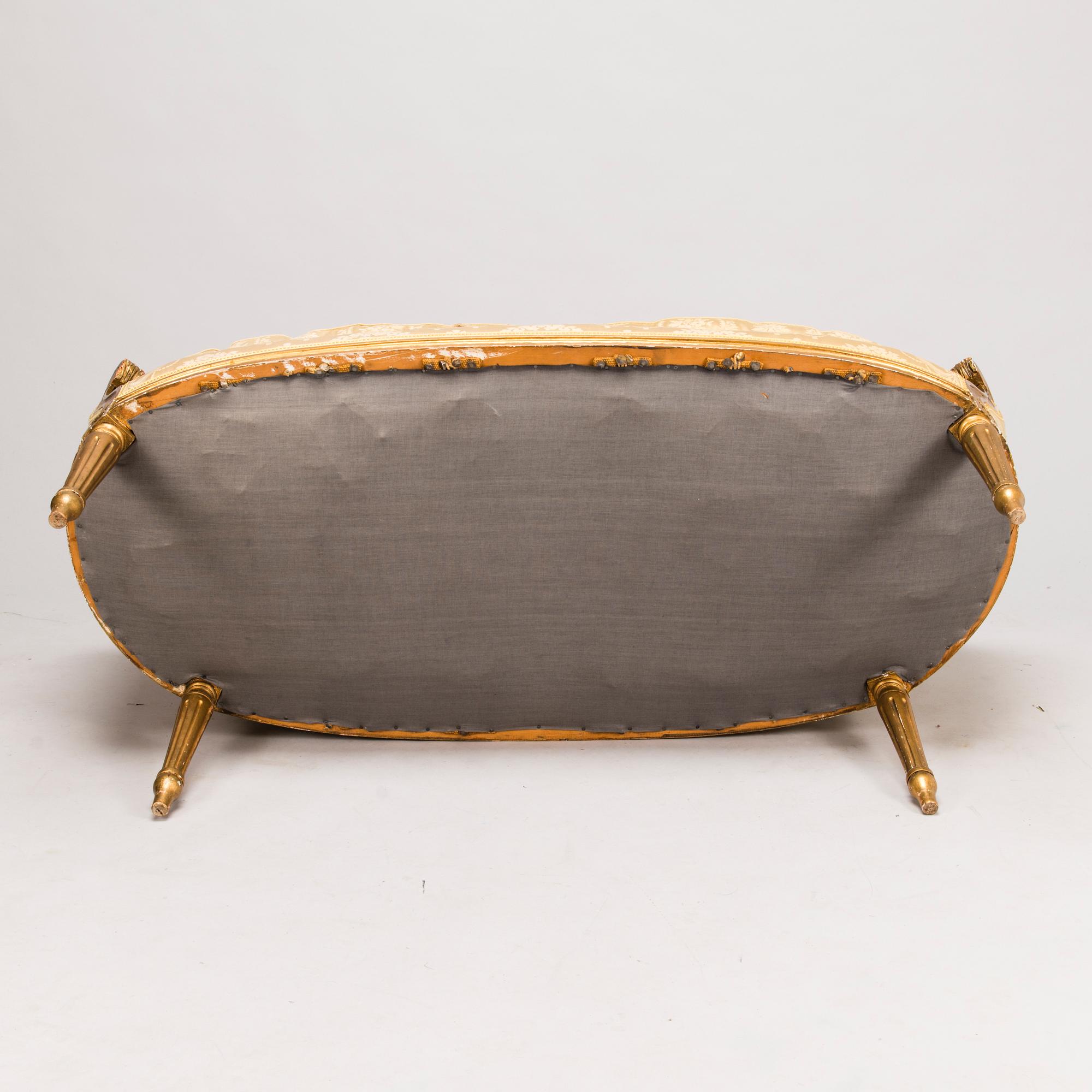 SOFFA, sk. badkarssoffa, gustaviansk stil, kring år 1900.