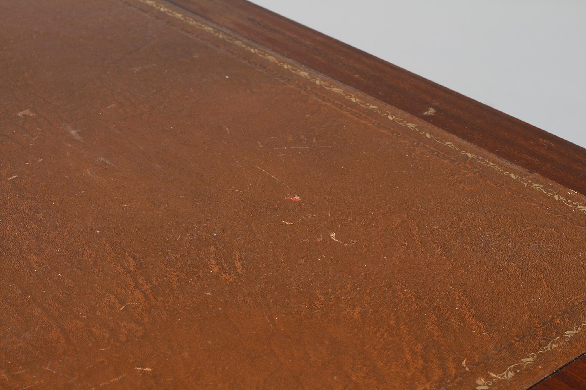 SKRIVBORD, England, 1900-tal.