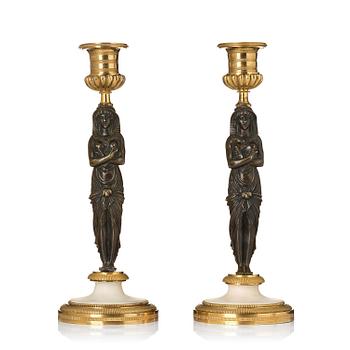 353. Ljusstakar, ett par, Frankrike, 1800-talets början, Empire.