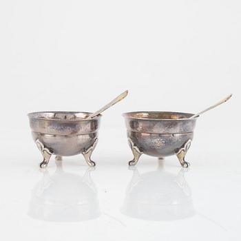 A pair of sterling silver salt cellars with salt spoons, Borgila, Stockholm, Sweden, 1931.