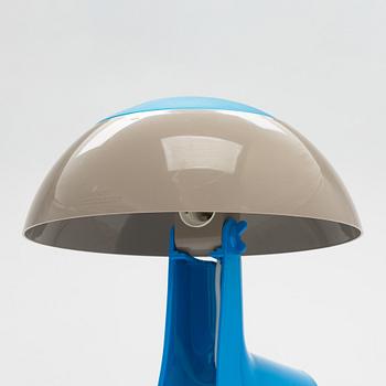 Mr P, a 21st century 'Dog Lamp' for Propaganda.