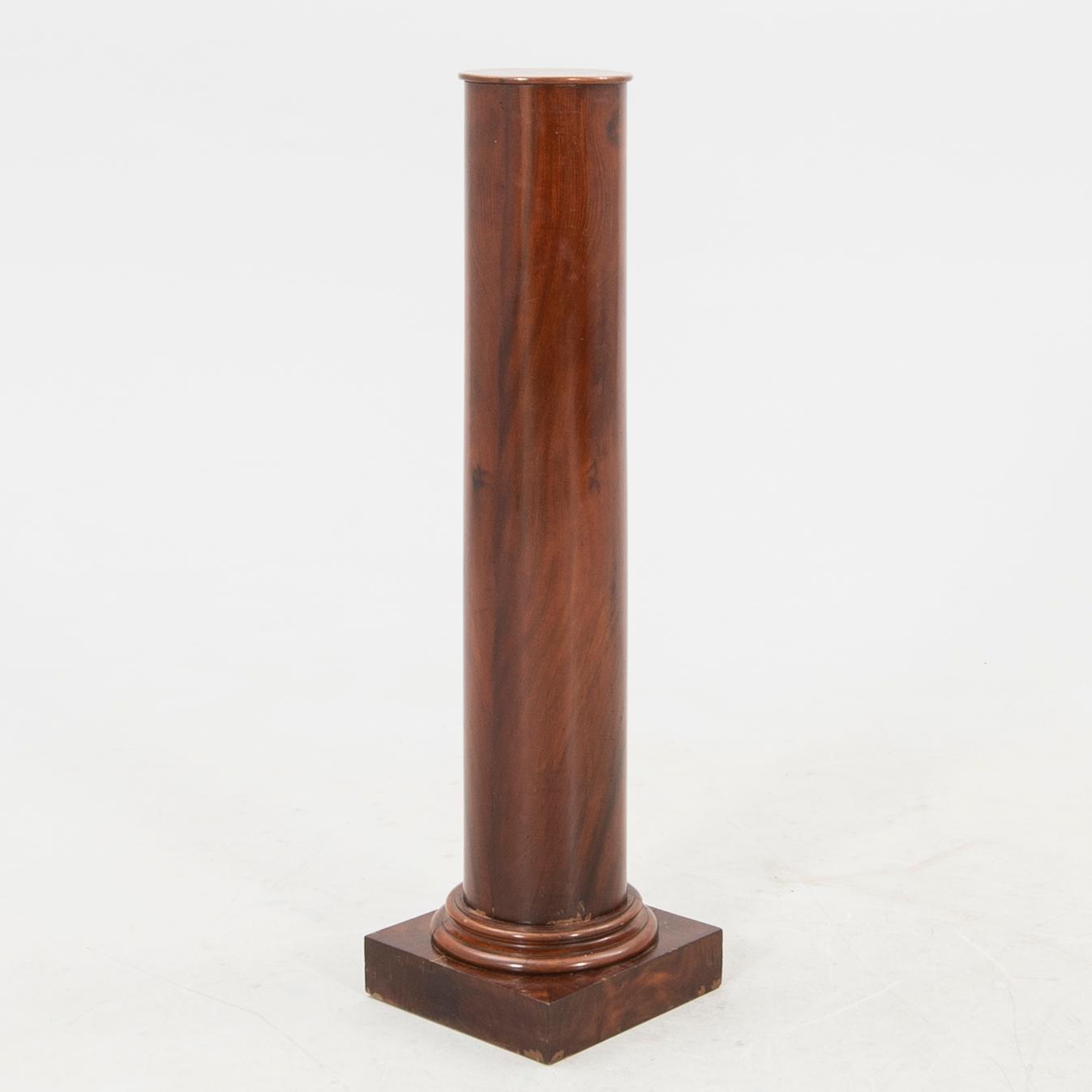 Piedestal 1900-talets första hälft.